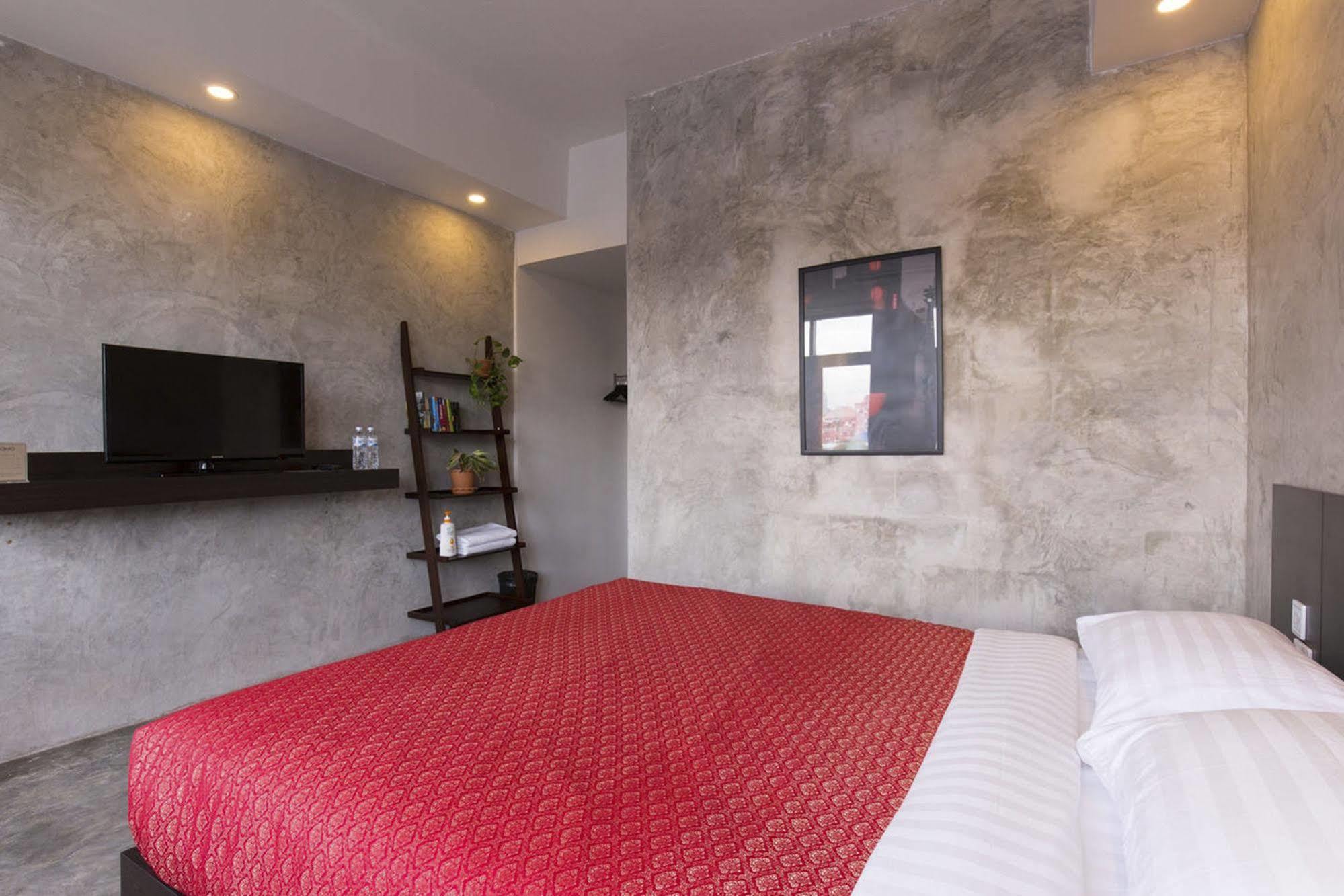 Kama Bed & Breakfast 3*